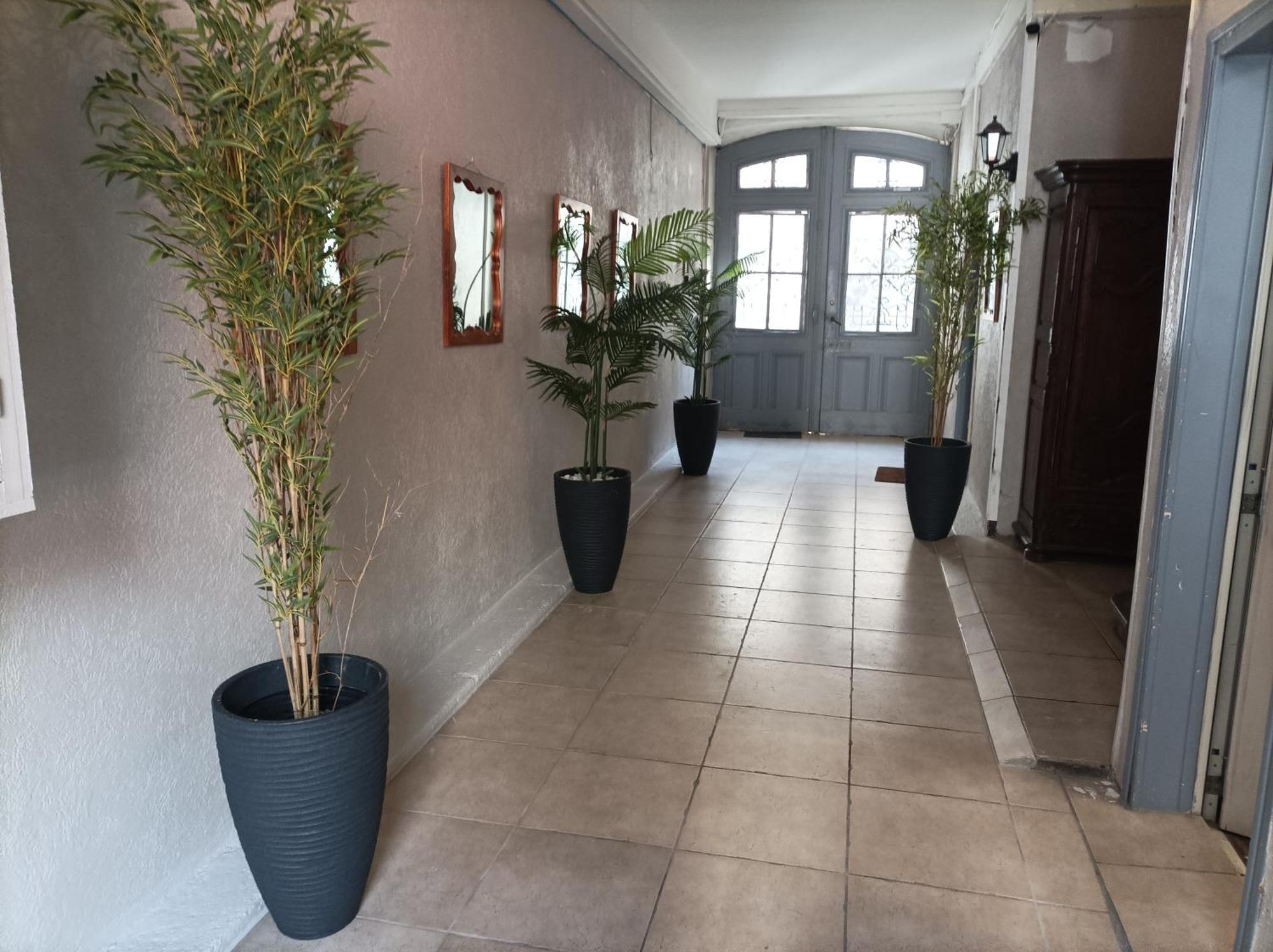"La Cle Des Champs"-Meuble De Tourisme 3 Etoiles -Residence "Les Logis De Beziers"-Garage Optionnel-Coeur De Ville-Plages A 16Km ! المظهر الخارجي الصورة